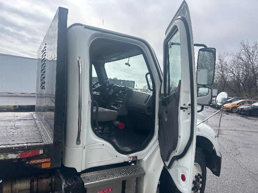 Flatbed Truck-Light and Medium Duty Trucks-Freightliner-2022-M2-Middlefield-OH-367,003\n\t\tmiles-$ 27,750 - Image 20