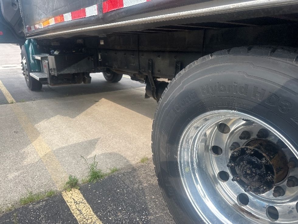 Flatbed Truck-Light and Medium Duty Trucks-Freightliner-2022-M2-Mississauga-ON-150,670\n\t\tkm-$ 119,500 - Image 5