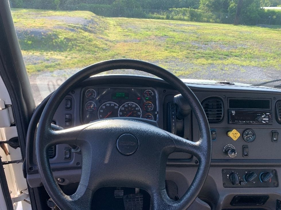 Flatbed Truck-Light and Medium Duty Trucks-Freightliner-2022-M2-Nashville (Mount Juliet)-TN-68,751\n\t\tmiles-$ 78,750 - Image 18
