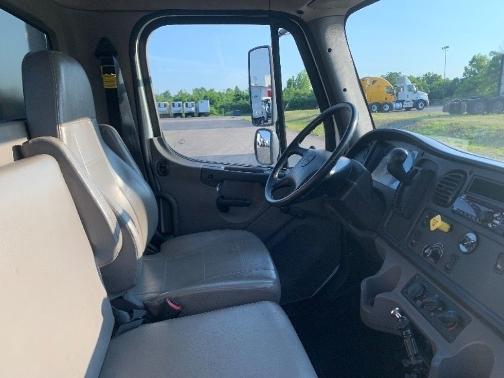 Flatbed Truck-Light and Medium Duty Trucks-Freightliner-2022-M2-Nashville (Mount Juliet)-TN-68,751\n\t\tmiles-$ 78,750 - Image 22