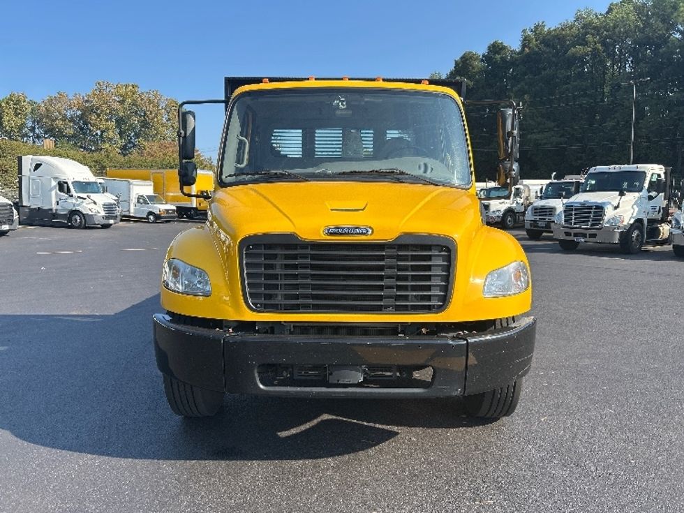 Flatbed Truck-Light and Medium Duty Trucks-Freightliner-2022-M2-Norcross-GA-164,666\n\t\tmiles-$ 66,250 - Image 2