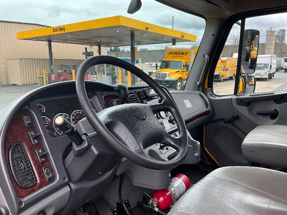 Flatbed Truck-Light and Medium Duty Trucks-Freightliner-2022-M2-Portland-OR-108,604\n\t\tmiles-$ 65,750 - Image 17