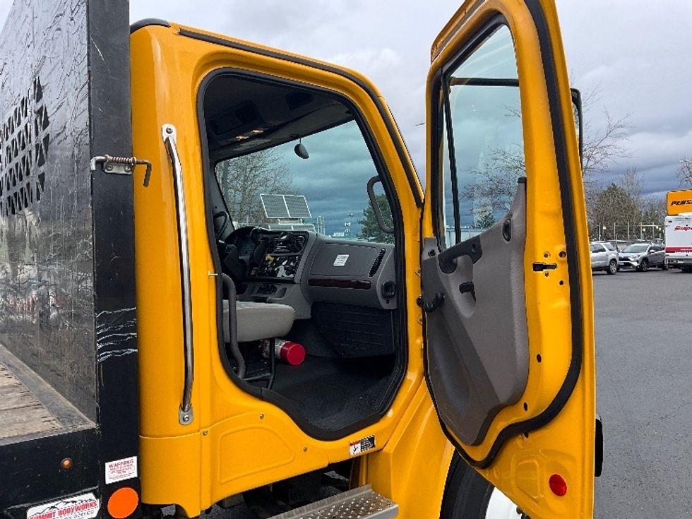 Flatbed Truck-Light and Medium Duty Trucks-Freightliner-2022-M2-Portland-OR-108,604\n\t\tmiles-$ 65,750 - Image 20