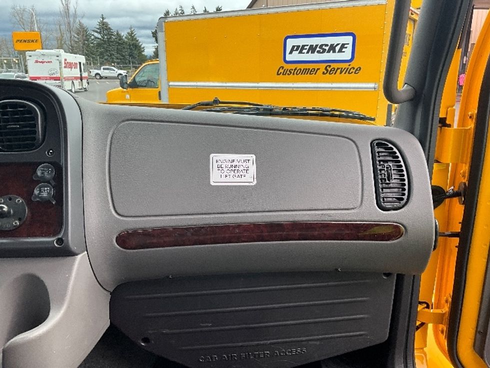 Flatbed Truck-Light and Medium Duty Trucks-Freightliner-2022-M2-Portland-OR-108,604\n\t\tmiles-$ 65,750 - Image 21