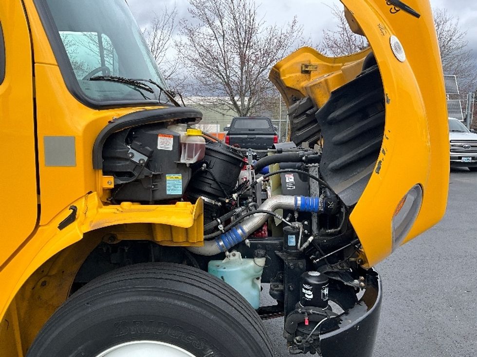 Flatbed Truck-Light and Medium Duty Trucks-Freightliner-2022-M2-Portland-OR-108,604\n\t\tmiles-$ 65,750 - Image 23