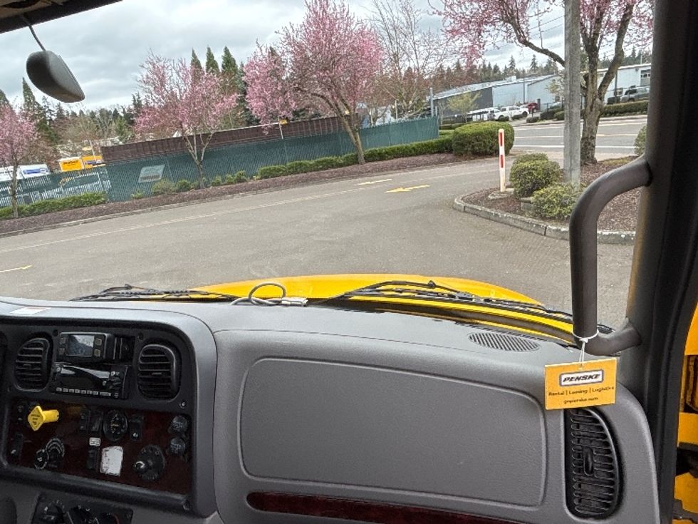 Flatbed Truck-Light and Medium Duty Trucks-Freightliner-2022-M2-Redmond-OR-80,052\n\t\tmiles-$ 69,000 - Image 18