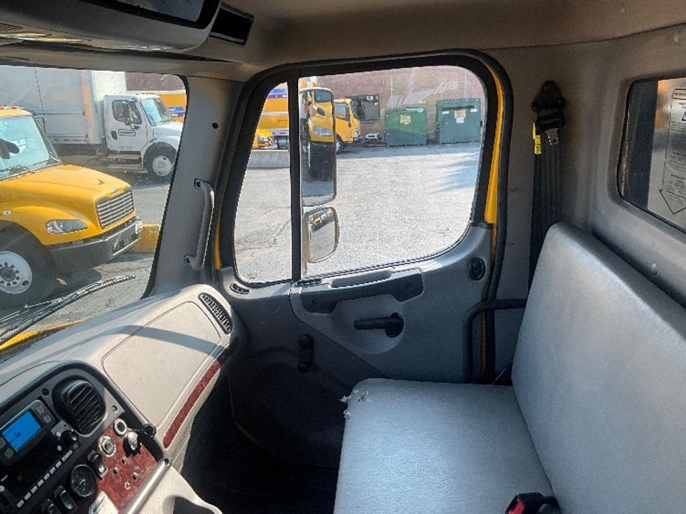 Flatbed Truck-Light and Medium Duty Trucks-Freightliner-2022-M2-Rockville-MD-176,718\n\t\tmiles-$ 60,750 - Image 16