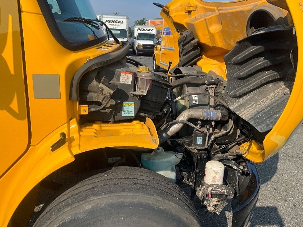 Flatbed Truck-Light and Medium Duty Trucks-Freightliner-2022-M2-Rockville-MD-176,718\n\t\tmiles-$ 60,750 - Image 20