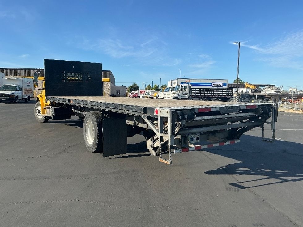Flatbed Truck-Light and Medium Duty Trucks-Freightliner-2022-M2-Sacramento-CA-121,201\n\t\tmiles-$ 60,750 - Image 6