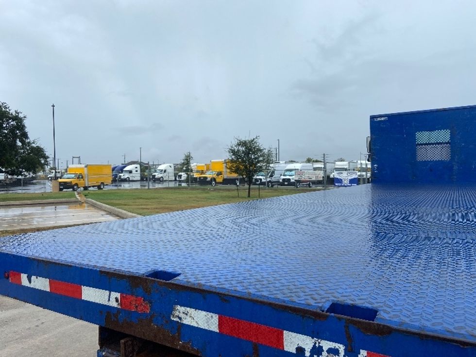 Flatbed Truck-Light and Medium Duty Trucks-Freightliner-2022-M2-San Antonio-TX-229,106\n\t\tmiles-$ 73,250 - Image 10