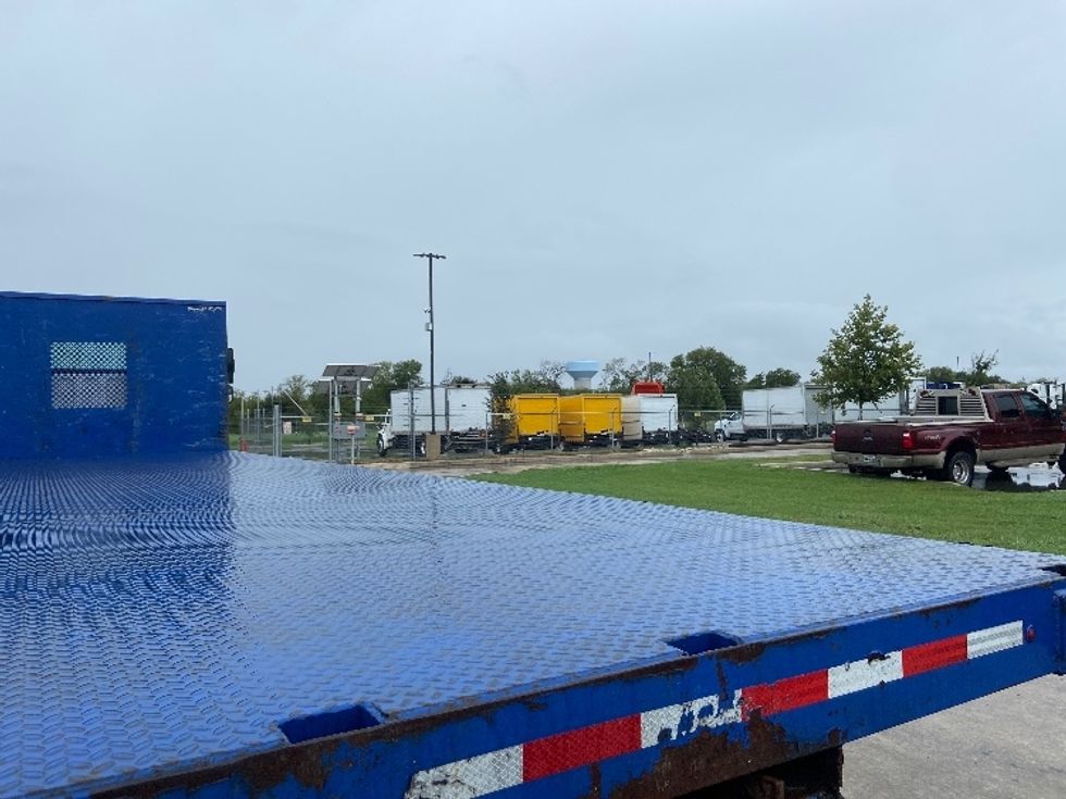 Flatbed Truck-Light and Medium Duty Trucks-Freightliner-2022-M2-San Antonio-TX-229,106\n\t\tmiles-$ 73,250 - Image 11