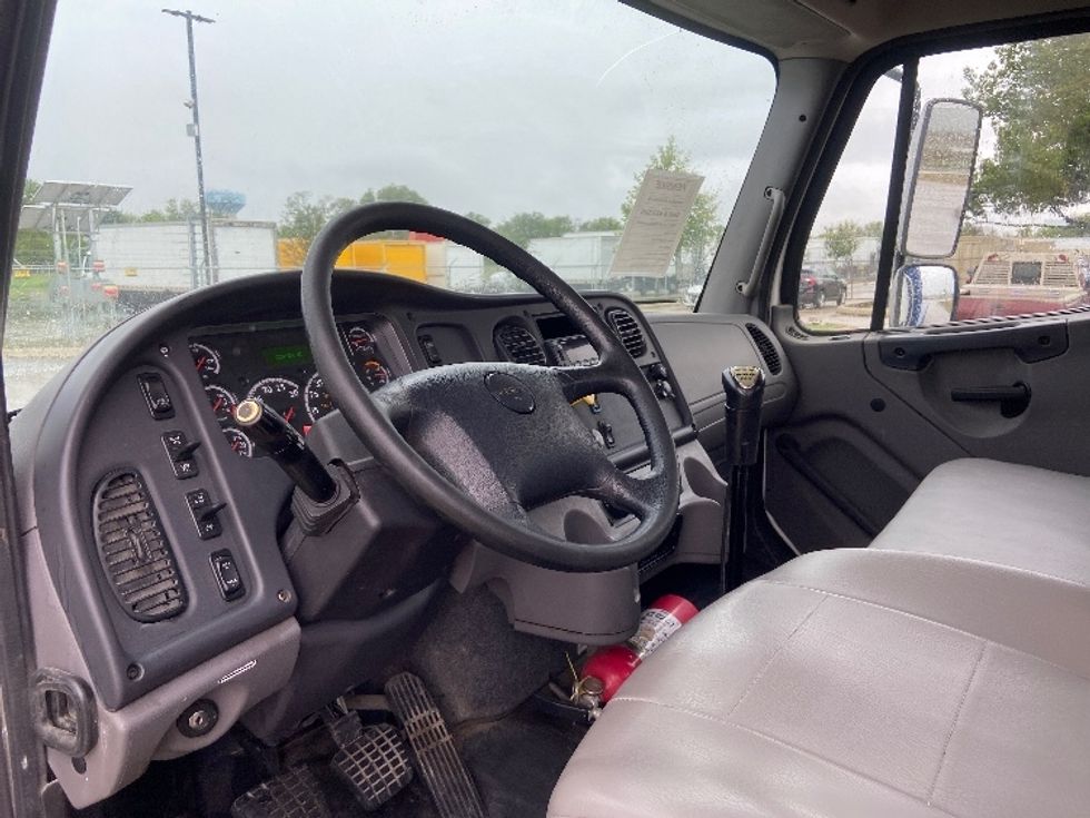 Flatbed Truck-Light and Medium Duty Trucks-Freightliner-2022-M2-San Antonio-TX-229,106\n\t\tmiles-$ 73,250 - Image 16