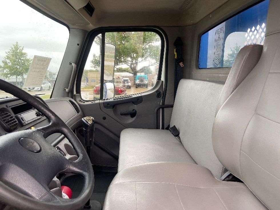Flatbed Truck-Light and Medium Duty Trucks-Freightliner-2022-M2-San Antonio-TX-229,106\n\t\tmiles-$ 73,250 - Image 18