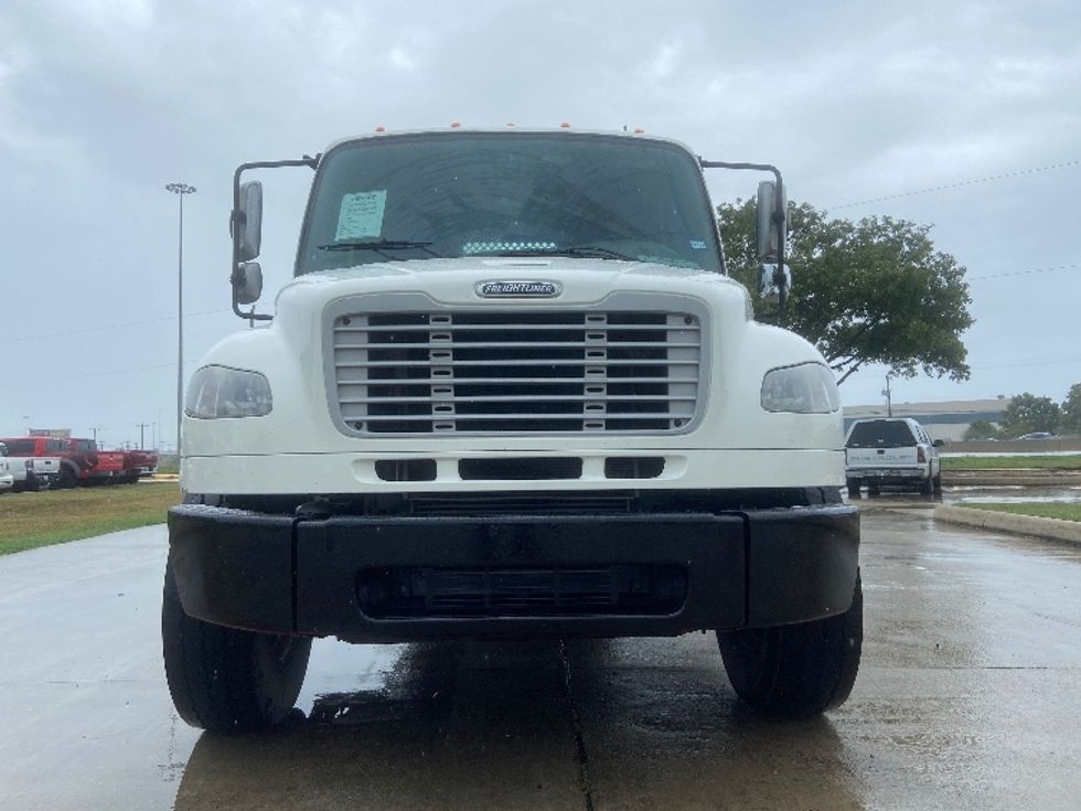 Flatbed Truck-Light and Medium Duty Trucks-Freightliner-2022-M2-San Antonio-TX-229,106\n\t\tmiles-$ 73,250 - Image 2