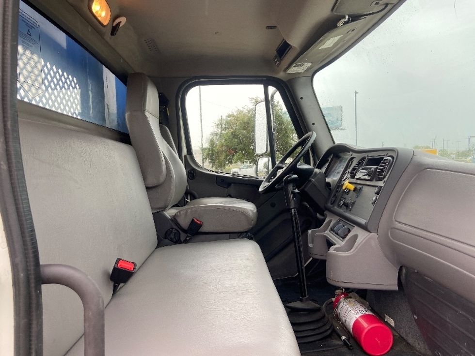 Flatbed Truck-Light and Medium Duty Trucks-Freightliner-2022-M2-San Antonio-TX-229,106\n\t\tmiles-$ 73,250 - Image 21