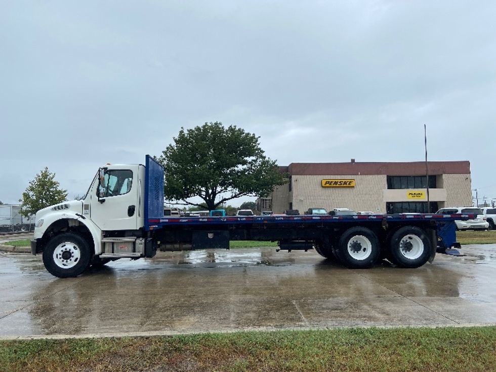 Flatbed Truck-Light and Medium Duty Trucks-Freightliner-2022-M2-San Antonio-TX-229,106\n\t\tmiles-$ 73,250 - Image 4