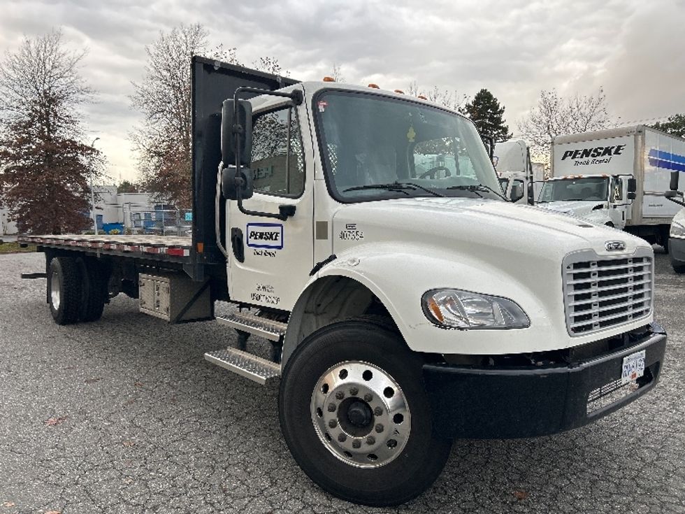 Flatbed Truck-Light and Medium Duty Trucks-Freightliner-2022-M2-Surrey-BC-113,370\n\t\tkm-$ 101,500 - Image 1