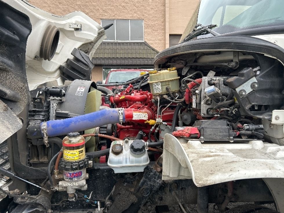 Flatbed Truck-Light and Medium Duty Trucks-Freightliner-2022-M2-Surrey-BC-113,370\n\t\tkm-$ 101,500 - Image 19