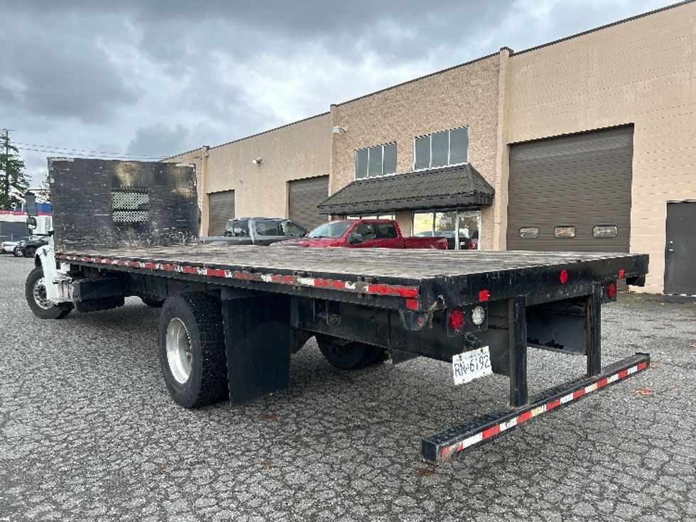Flatbed Truck-Light and Medium Duty Trucks-Freightliner-2022-M2-Surrey-BC-113,370\n\t\tkm-$ 101,500 - Image 6