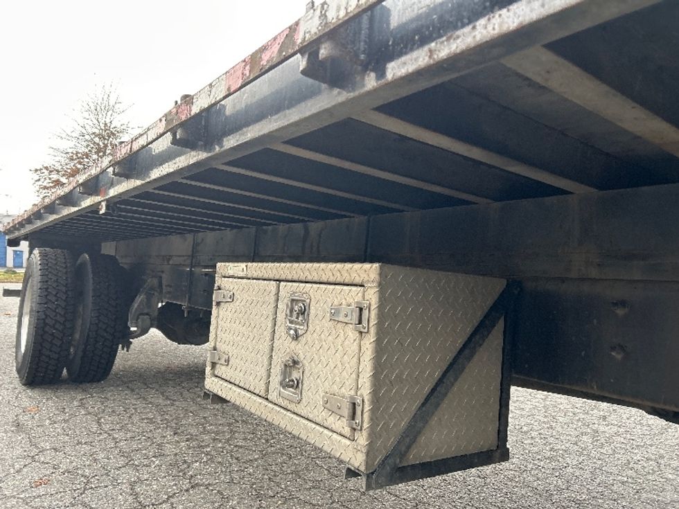 Flatbed Truck-Light and Medium Duty Trucks-Freightliner-2022-M2-Surrey-BC-113,370\n\t\tkm-$ 101,500 - Image 9