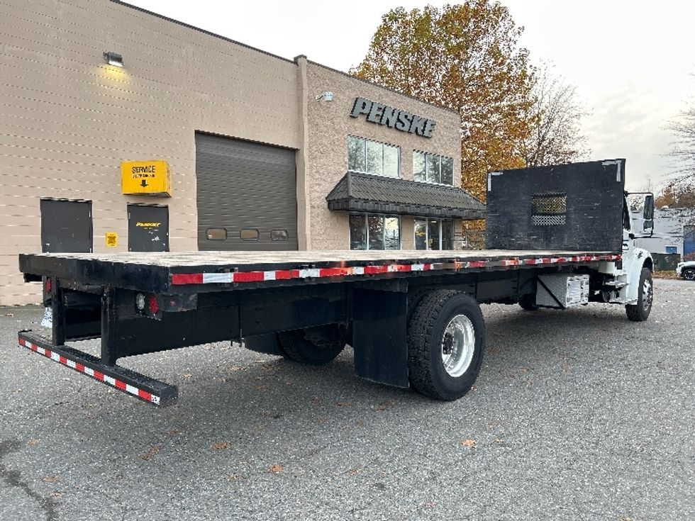 Flatbed Truck-Light and Medium Duty Trucks-Freightliner-2022-M2-Surrey-BC-91,686\n\t\tkm-$ 103,000 - Image 12