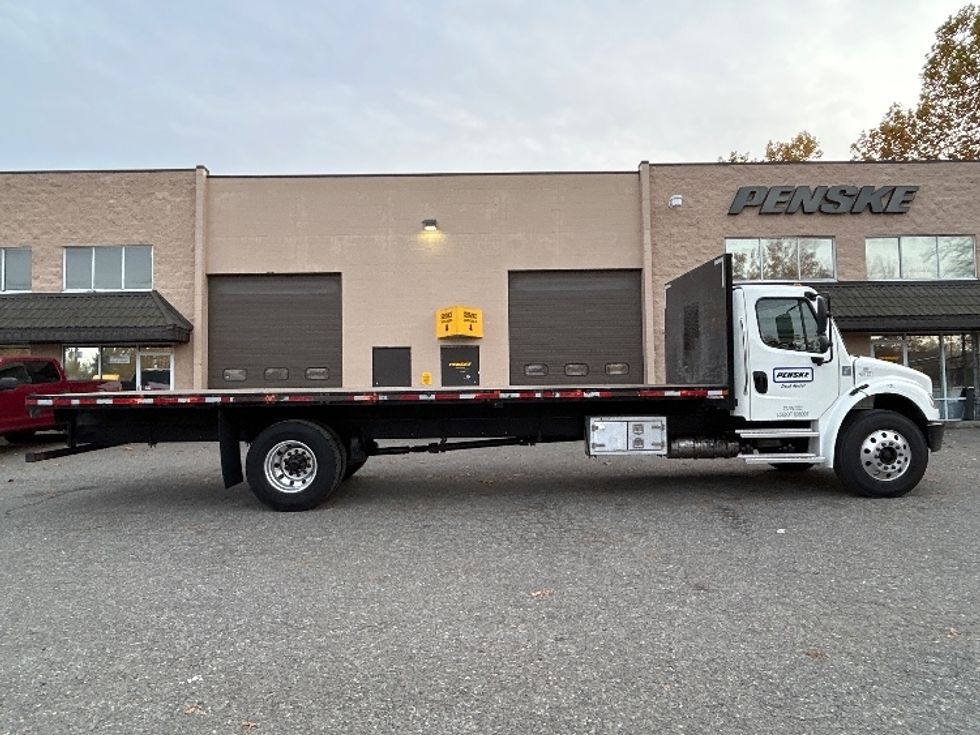 Flatbed Truck-Light and Medium Duty Trucks-Freightliner-2022-M2-Surrey-BC-91,686\n\t\tkm-$ 103,000 - Image 14