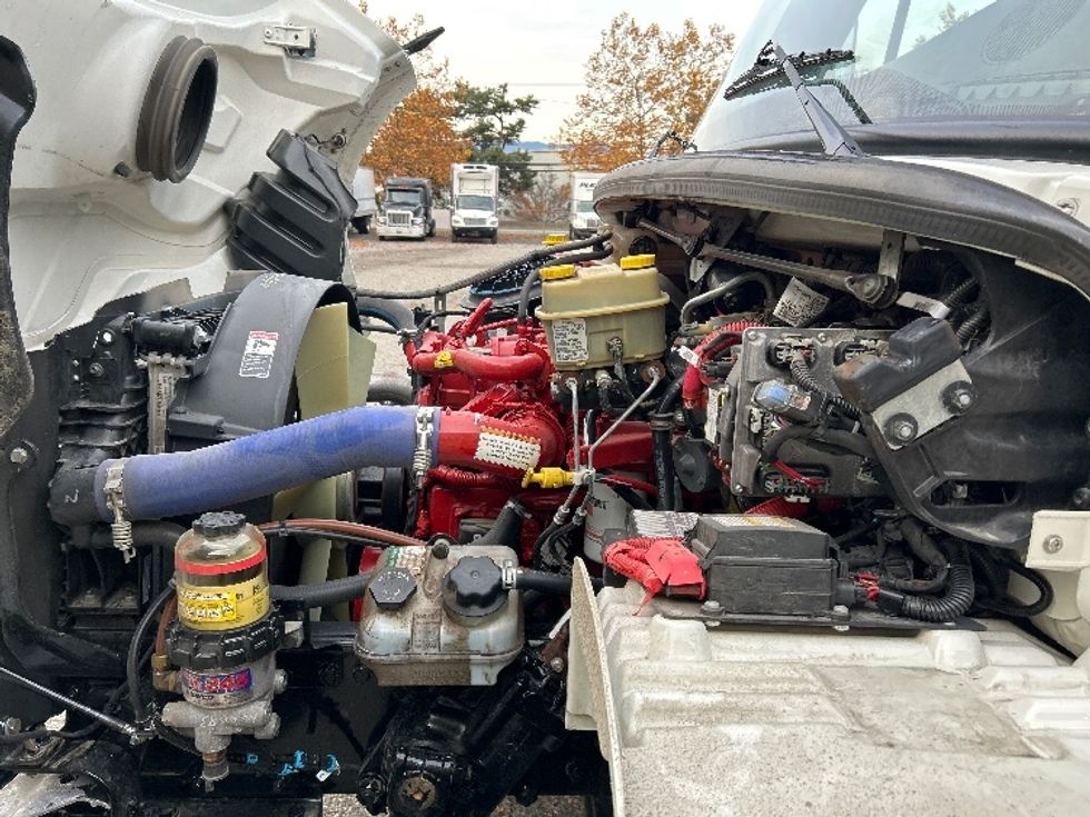 Flatbed Truck-Light and Medium Duty Trucks-Freightliner-2022-M2-Surrey-BC-91,686\n\t\tkm-$ 103,000 - Image 23