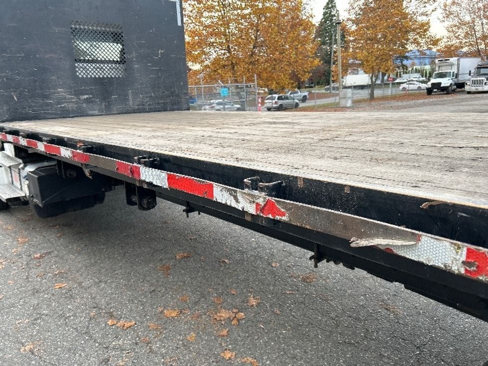 Flatbed Truck-Light and Medium Duty Trucks-Freightliner-2022-M2-Surrey-BC-91,686\n\t\tkm-$ 103,000 - Image 27