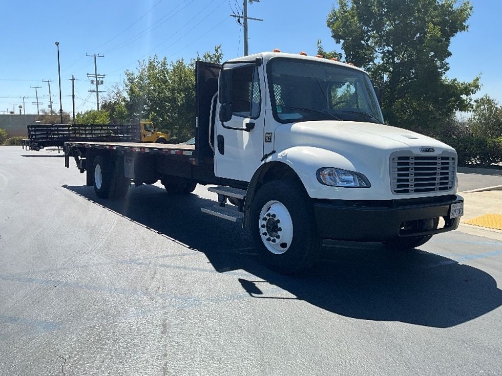 Flatbed Truck-Light and Medium Duty Trucks-Freightliner-2022-M2-Torrance-CA-84,654\n\t\tmiles-$ 72,250 - Image 1