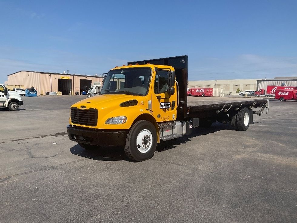 Flatbed Truck-Light and Medium Duty Trucks-Freightliner-2022-M2-Tulsa-OK-122,537\n\t\tmiles-$ 75,500 - Image 3