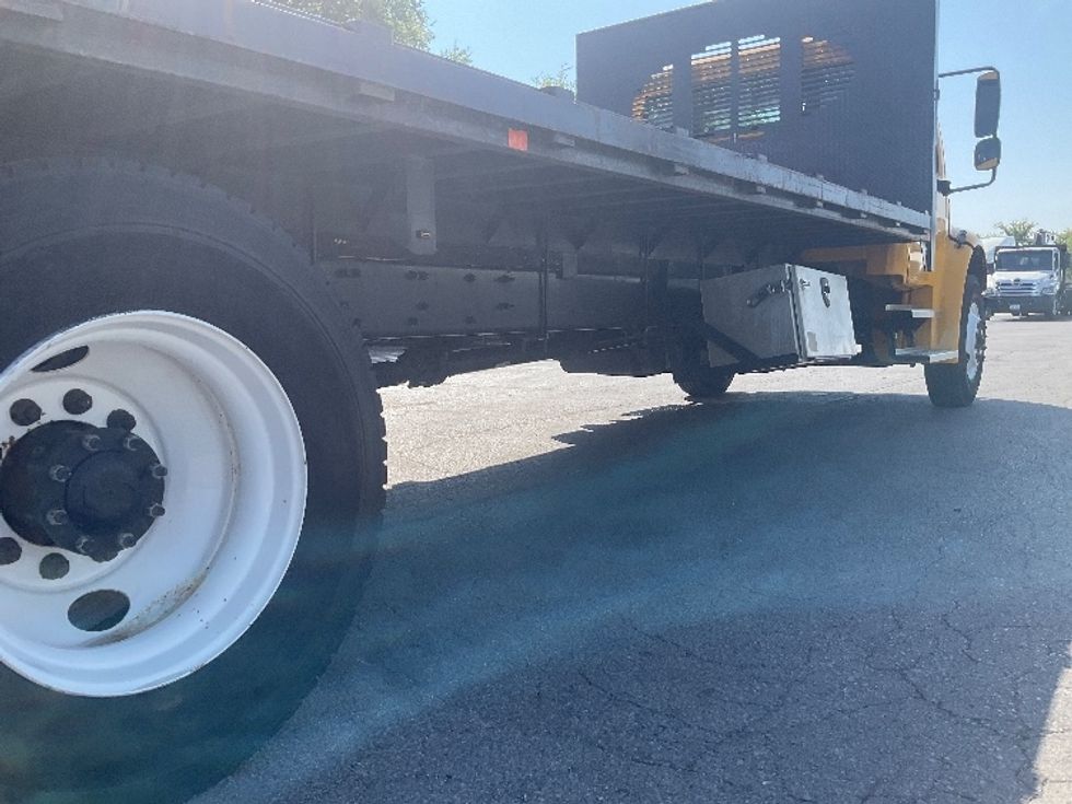 Flatbed Truck-Light and Medium Duty Trucks-Freightliner-2022-M2-Tulsa-OK-122,537\n\t\tmiles-$ 75,500 - Image 9