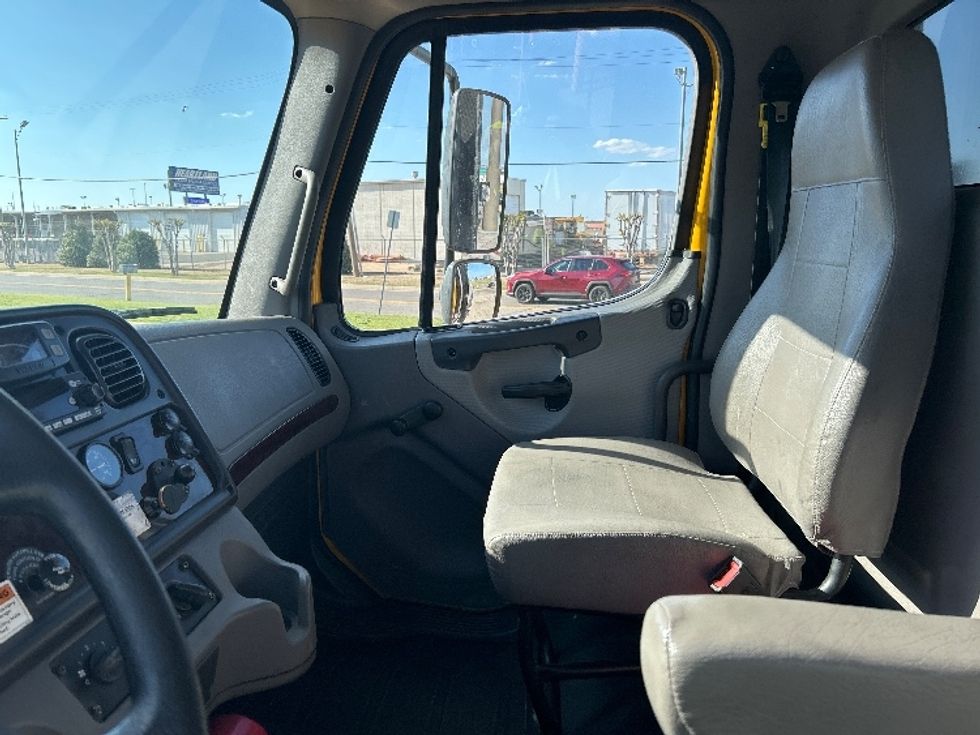 Flatbed Truck-Light and Medium Duty Trucks-Freightliner-2022-M2-Tulsa-OK-145,524\n\t\tmiles-$ 59,750 - Image 18