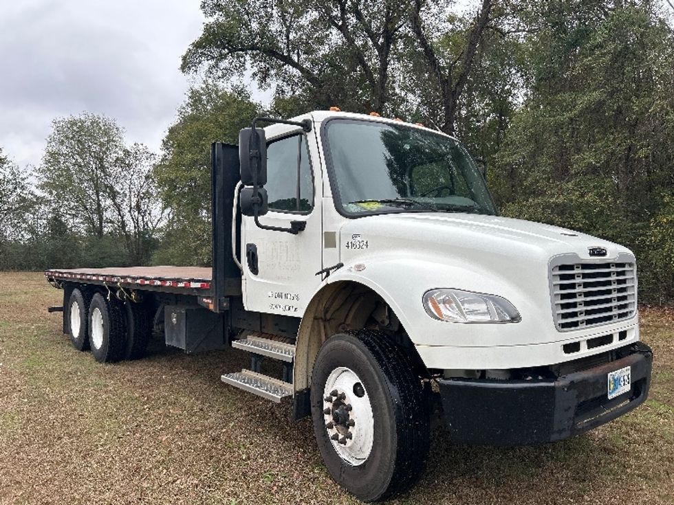 Flatbed Truck-Light and Medium Duty Trucks-Freightliner-2022-M2-Tuscaloosa-AL-145,614\n\t\tmiles-$ 84,250 - Image 1