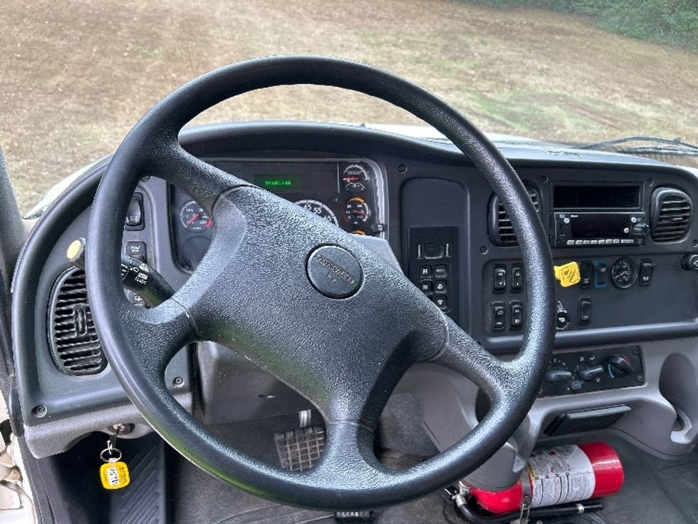 Flatbed Truck-Light and Medium Duty Trucks-Freightliner-2022-M2-Tuscaloosa-AL-145,614\n\t\tmiles-$ 84,250 - Image 13