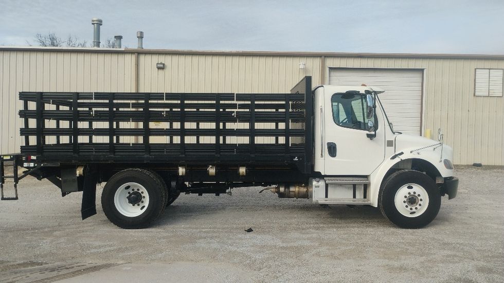 Flatbed Truck-Light and Medium Duty Trucks-Freightliner-2022-M2-Tuscumbia-AL-13,600\n\t\tmiles-$ 78,500 - Image 13