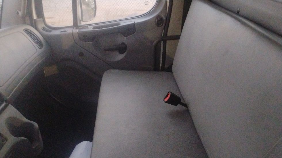 Flatbed Truck-Light and Medium Duty Trucks-Freightliner-2022-M2-Tuscumbia-AL-13,600\n\t\tmiles-$ 78,500 - Image 17