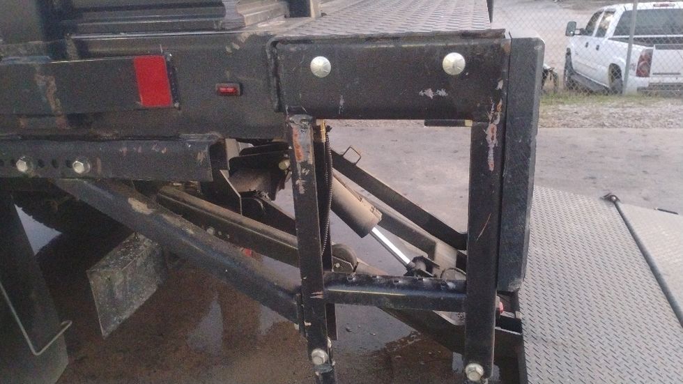 Flatbed Truck-Light and Medium Duty Trucks-Freightliner-2022-M2-Tuscumbia-AL-13,600\n\t\tmiles-$ 78,500 - Image 23