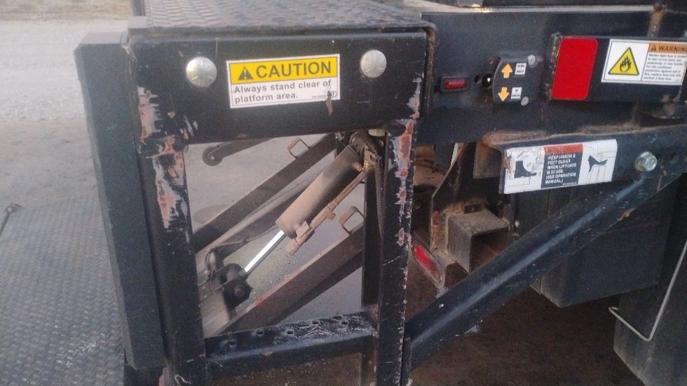 Flatbed Truck-Light and Medium Duty Trucks-Freightliner-2022-M2-Tuscumbia-AL-13,600\n\t\tmiles-$ 78,500 - Image 24