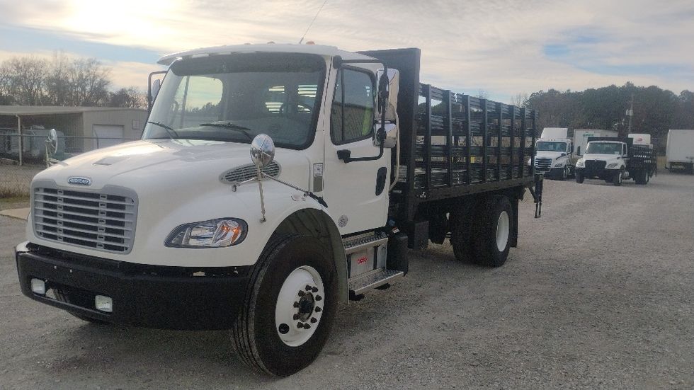 Flatbed Truck-Light and Medium Duty Trucks-Freightliner-2022-M2-Tuscumbia-AL-13,600\n\t\tmiles-$ 78,500 - Image 3