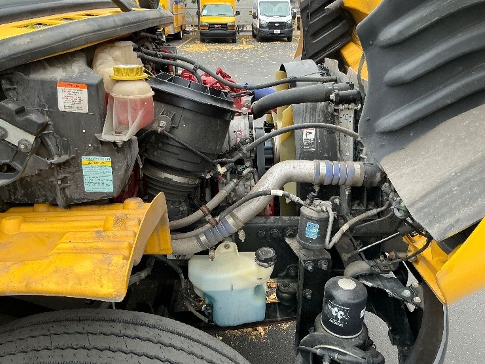 Flatbed Truck-Light and Medium Duty Trucks-Freightliner-2023-M2-Denver-CO-125,590\n\t\tmiles-$ 74,000 - Image 19