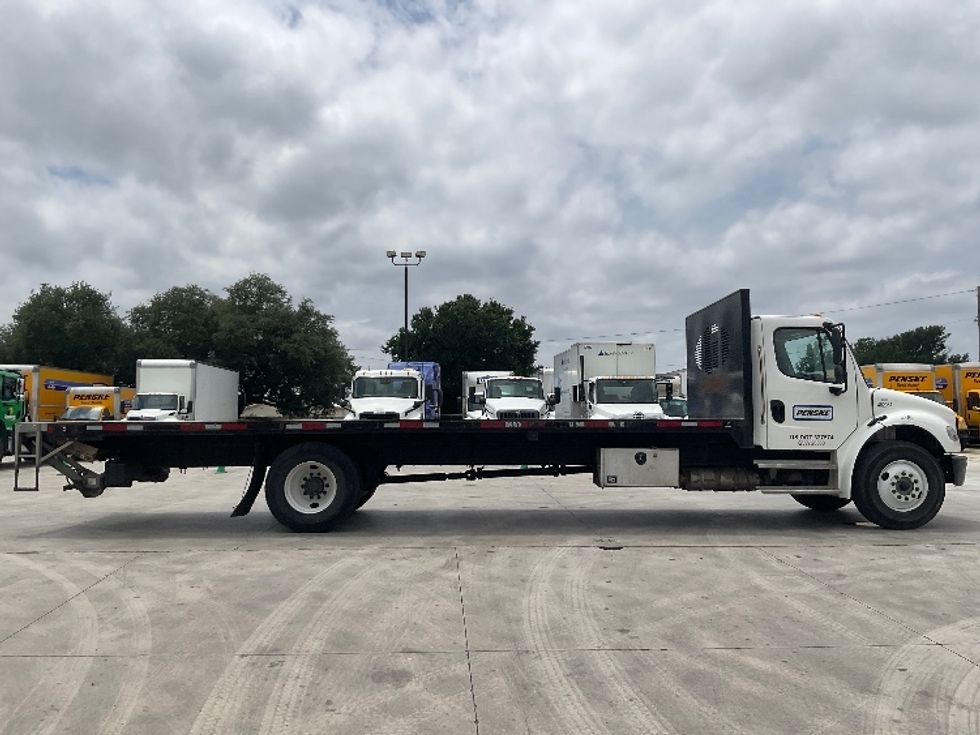 Flatbed Truck-Light and Medium Duty Trucks-Freightliner-2023-M2-San Antonio-TX-181,840\n\t\tmiles-$ 60,500 - Image 12