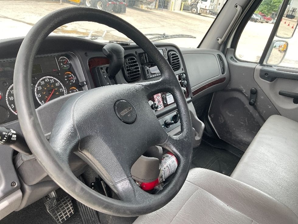 Flatbed Truck-Light and Medium Duty Trucks-Freightliner-2023-M2-San Antonio-TX-181,840\n\t\tmiles-$ 60,500 - Image 14