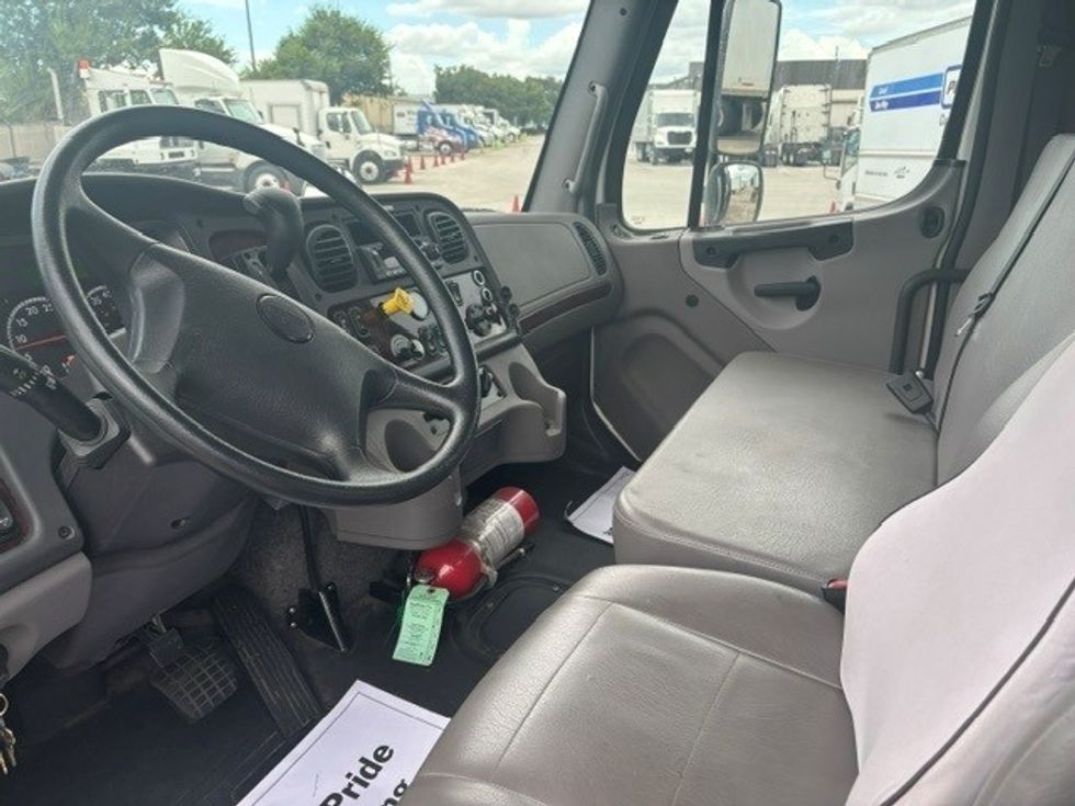 Flatbed Truck-Light and Medium Duty Trucks-Freightliner-2024-M2-Katy-TX-66,147\n\t\tmiles-$ 97,750 - Image 11