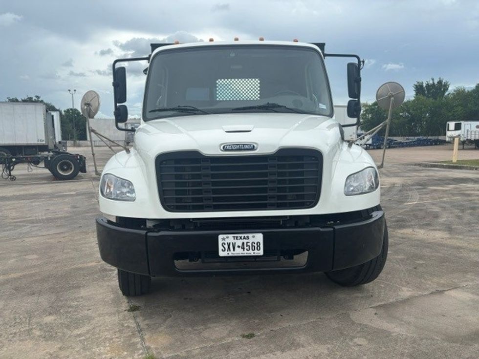 Flatbed Truck-Light and Medium Duty Trucks-Freightliner-2024-M2-Katy-TX-66,147\n\t\tmiles-$ 97,750 - Image 2