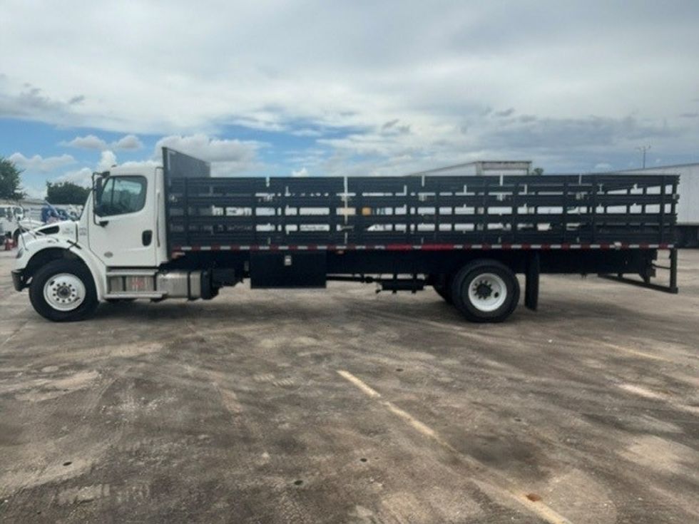 Flatbed Truck-Light and Medium Duty Trucks-Freightliner-2024-M2-Katy-TX-66,147\n\t\tmiles-$ 97,750 - Image 4