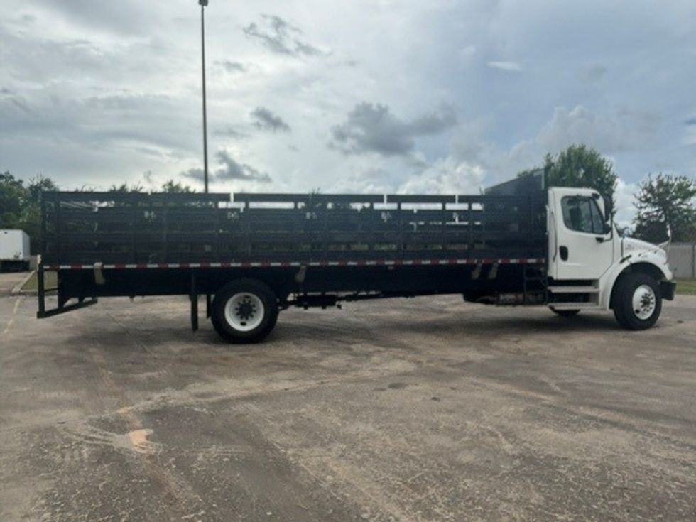 Flatbed Truck-Light and Medium Duty Trucks-Freightliner-2024-M2-Katy-TX-66,147\n\t\tmiles-$ 97,750 - Image 9