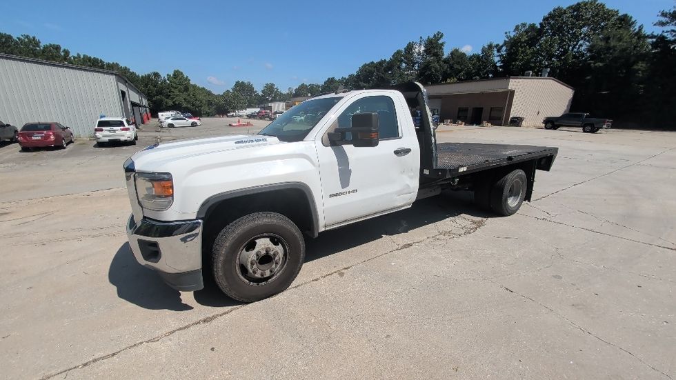 Flatbed Truck-Light and Medium Duty Trucks-GMC-2017-SIERRA-Suwanee-GA-221,369\n\t\tmiles-$ 9,500 - Image 3