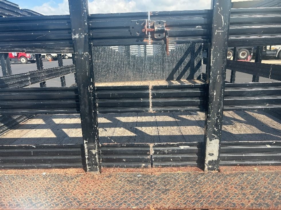 Flatbed Truck-Light and Medium Duty Trucks-GMC-2019-G33503-Torrance-CA-20,800\n\t\tmiles-$ 31,750 - Image 9