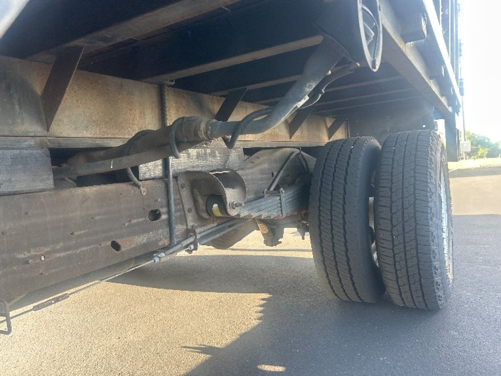 Flatbed Truck-Light and Medium Duty Trucks-GMC-2019-G33503-Torrance-CA-39,562\n\t\tmiles-$ 30,250 - Image 5