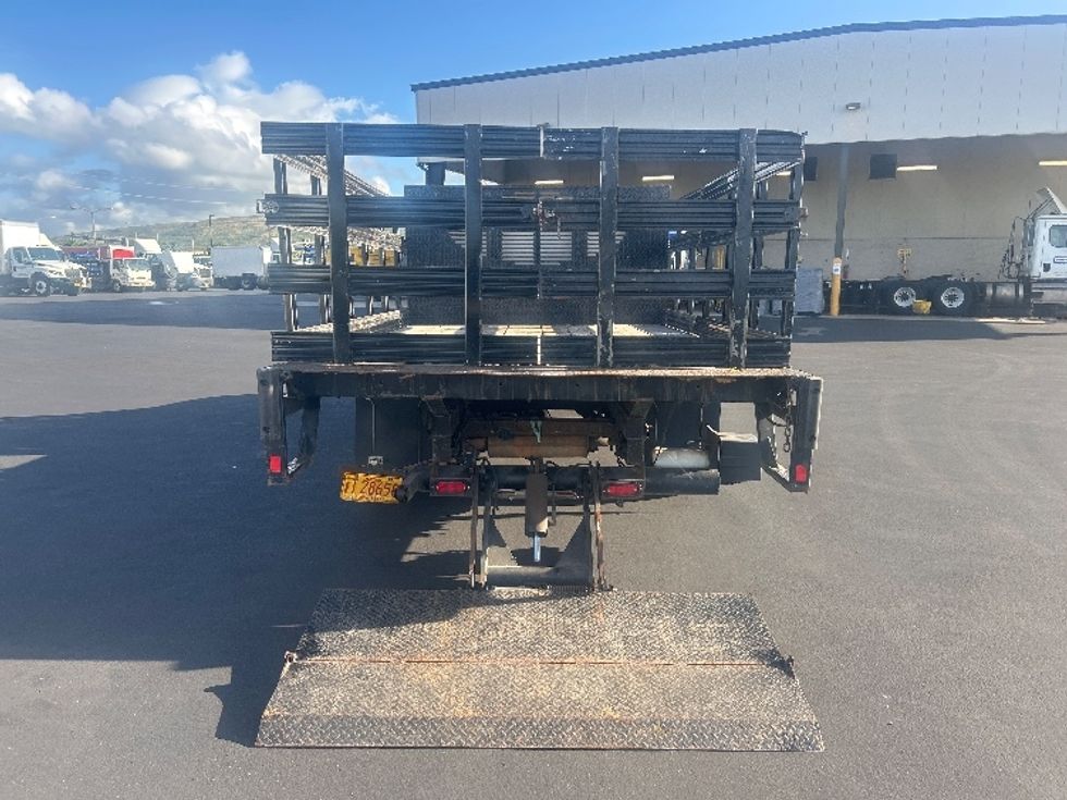 Flatbed Truck-Light and Medium Duty Trucks-GMC-2019-G33503-Torrance-CA-39,562\n\t\tmiles-$ 30,250 - Image 9